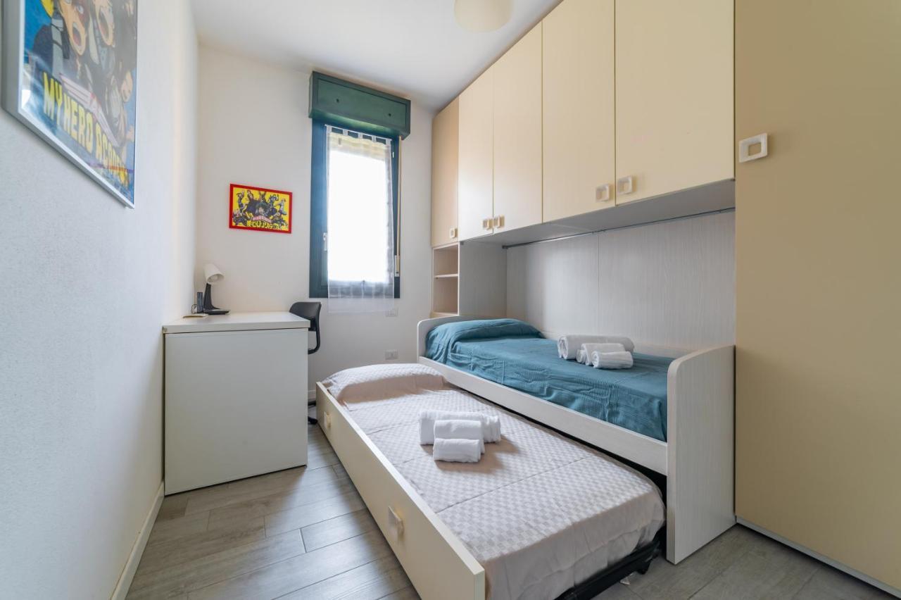 Parma Residential Apartment Con Balcone Екстер'єр фото