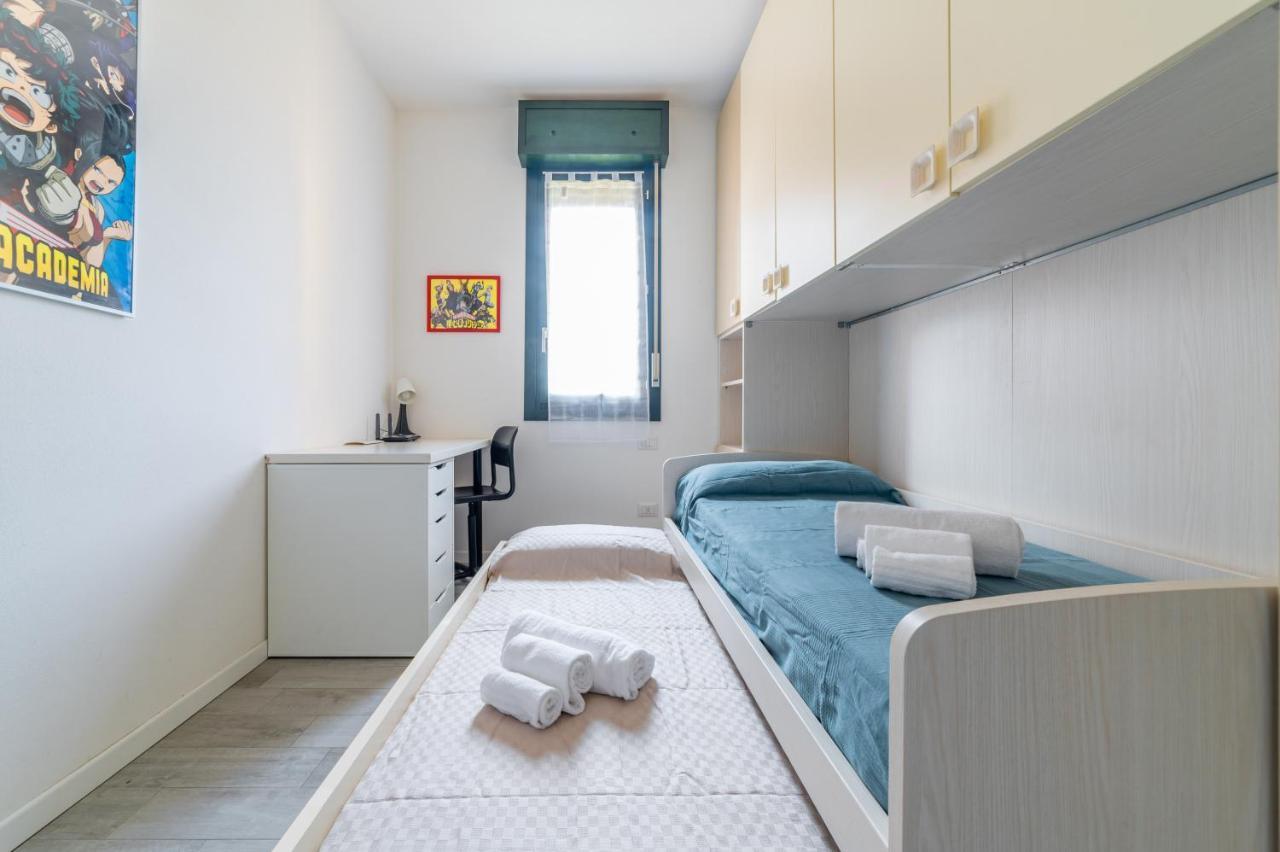 Parma Residential Apartment Con Balcone Екстер'єр фото