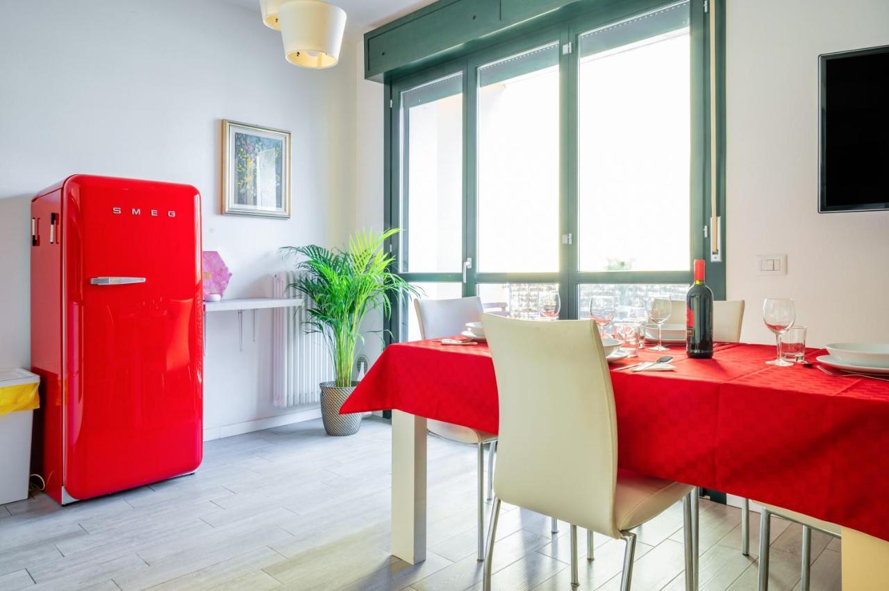 Parma Residential Apartment Con Balcone Екстер'єр фото
