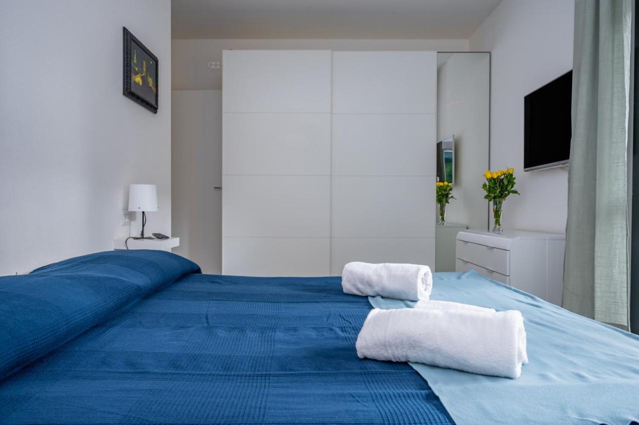 Parma Residential Apartment Con Balcone Екстер'єр фото